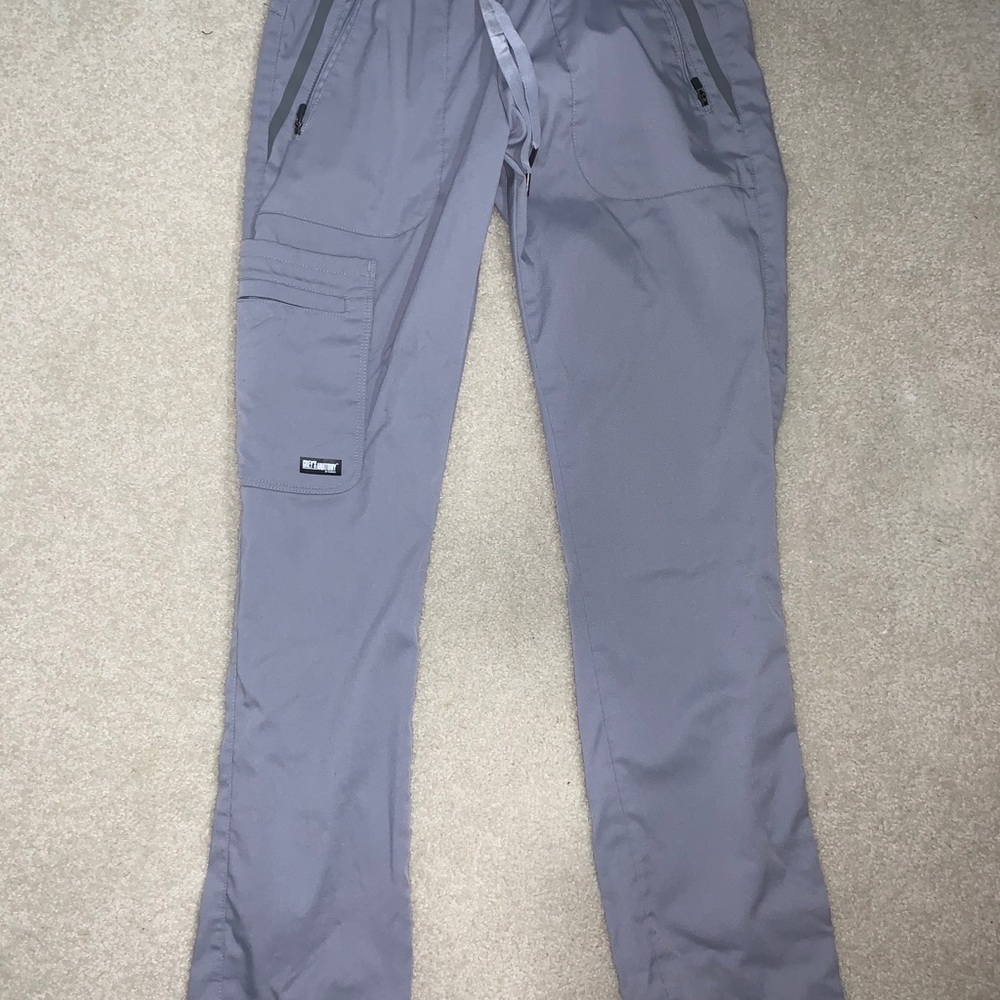 Greys anatomy impact scrubs - Picture 2 of 4